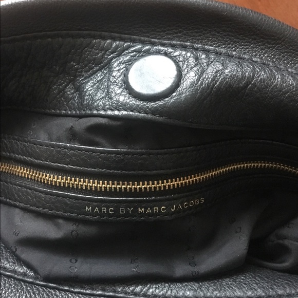 Marc by Marc Jacobs Brand name purse - Picture 3 of 4